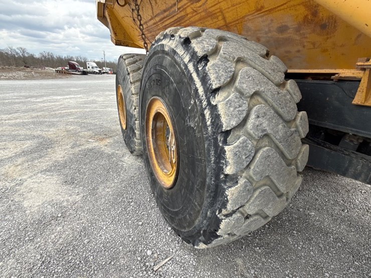 2007-komatsu-hm400-2-image-30