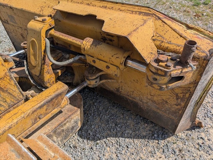 2001-caterpillar-d5m-xl-image-6