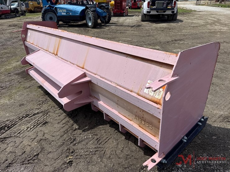 13'9"-snow-plow-loader-attachment-image-2