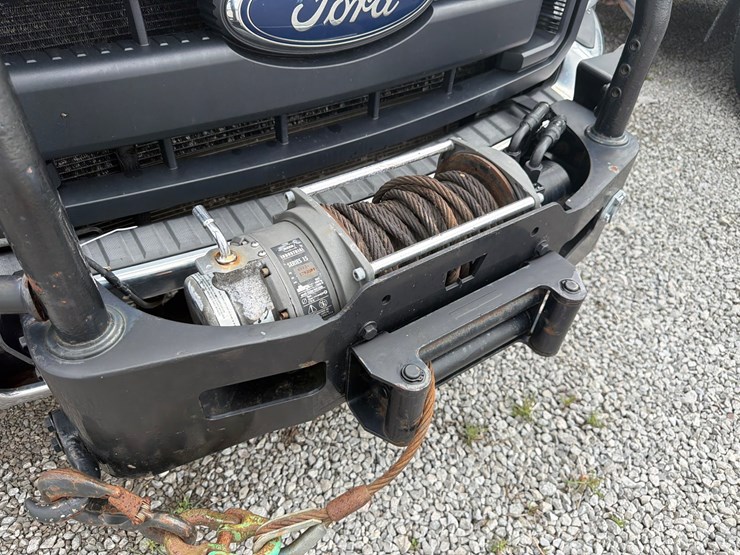 ford-f550-image-9