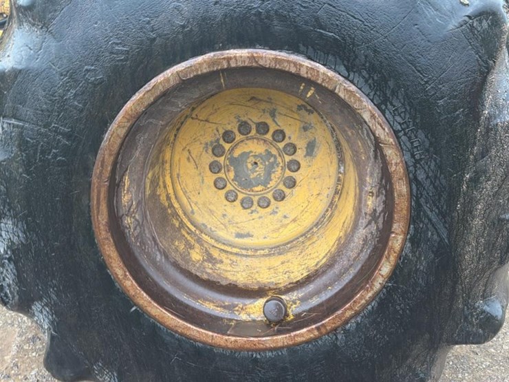 1996-deere-748g-image-15