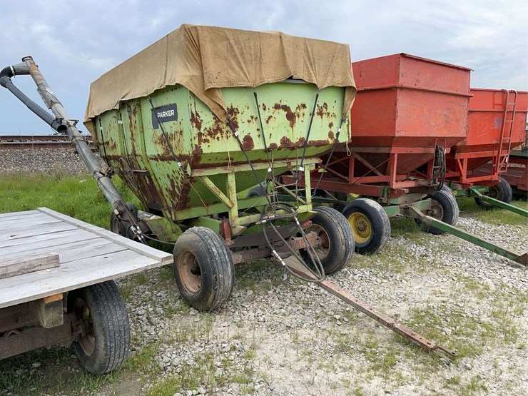 parker-seed-wagon-with-hyd.-seed-auger,-electric-control,-with-extend-spout-image-1