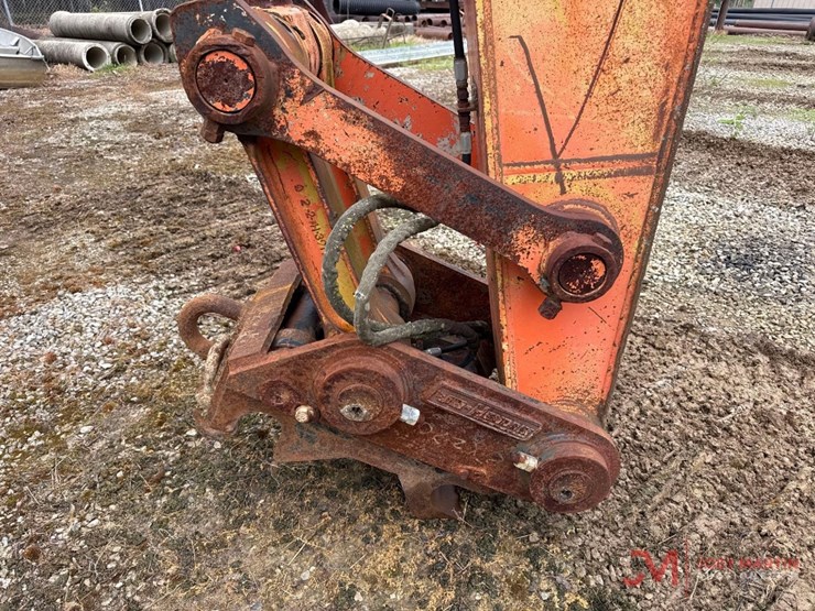 hitachi-ex270-lc-image-22