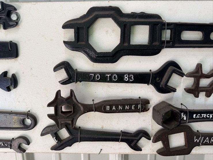 wrench-display-image-3