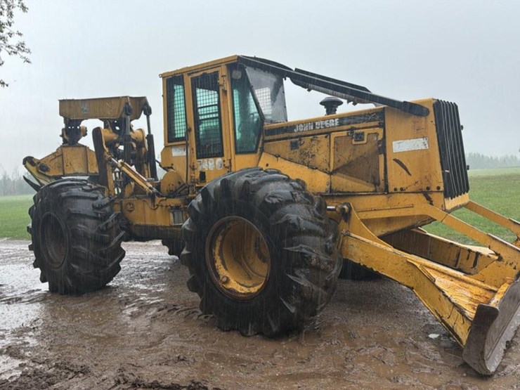 1996-deere-748g-image-7