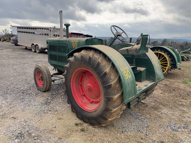 oliver-90-image-3