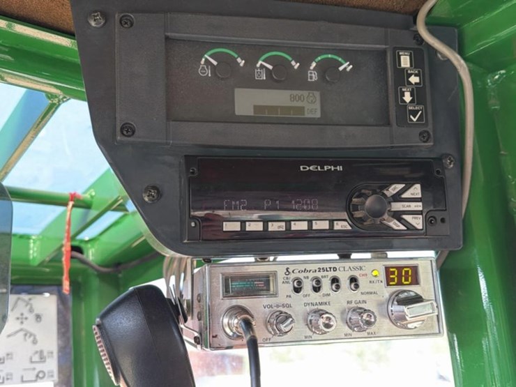 2018-deere-437e-image-46