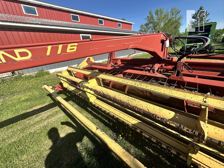 new-holland-116-image-23