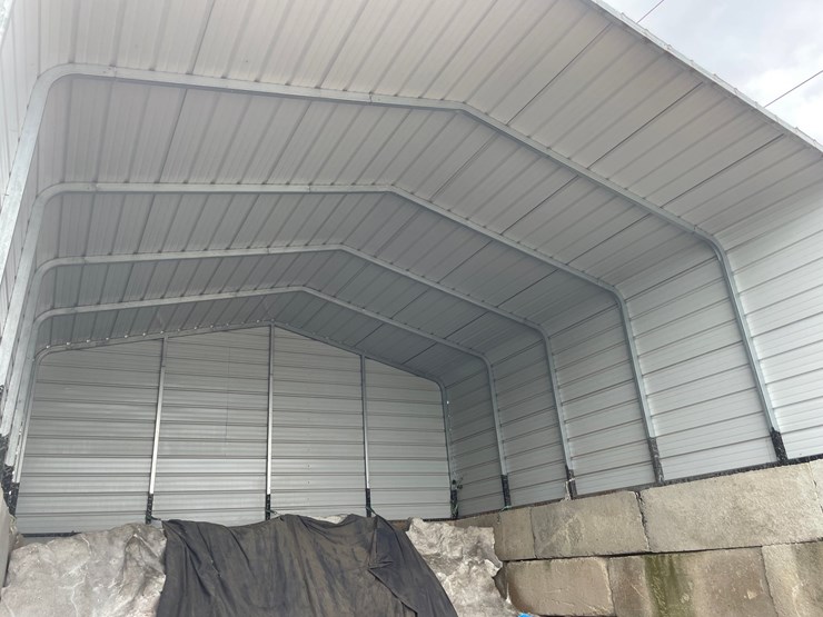#6002-•-concrete-block-and-metal-salt-cover-structure-image-6