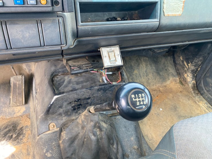 2002-gmc-6500-dump-truck-image-62