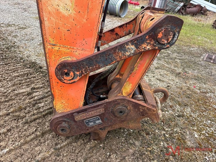 hitachi-ex270-lc-image-15