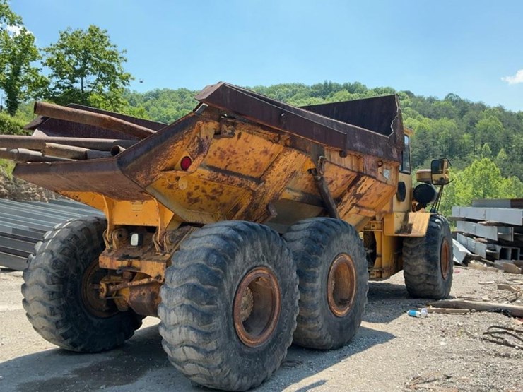 #131-•-bell-off-road-dump-truck-image-6