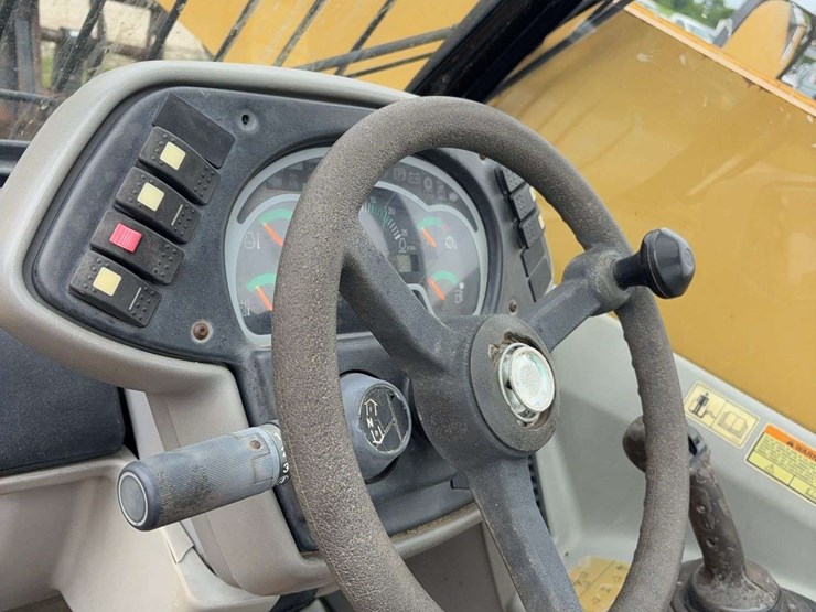 2006-caterpillar-560b-image-13