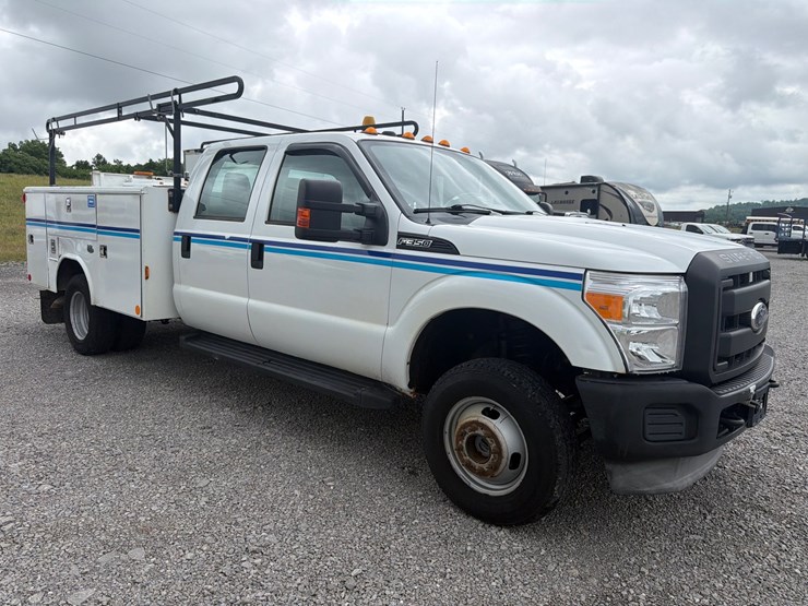 ford-f350-xl-image-3