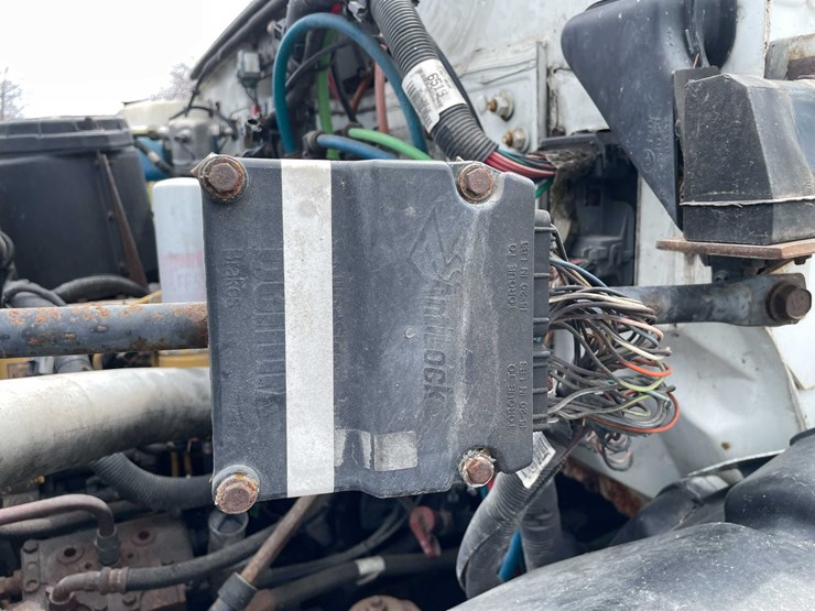 #4157-•-2000-gmc-c7500-(has-wi,-title)-image-131