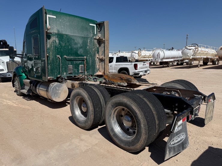 2019-kenworth-t680-image-4