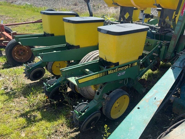 john-deere-7200-image-5