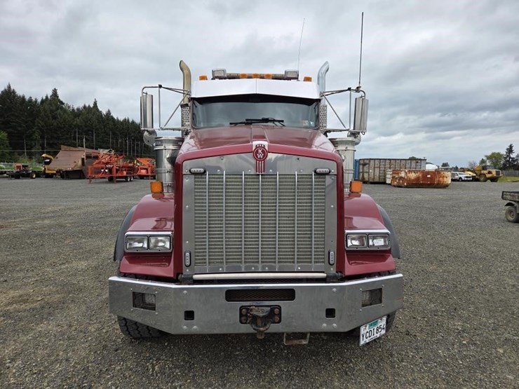 2012-kenworth-t800-image-2