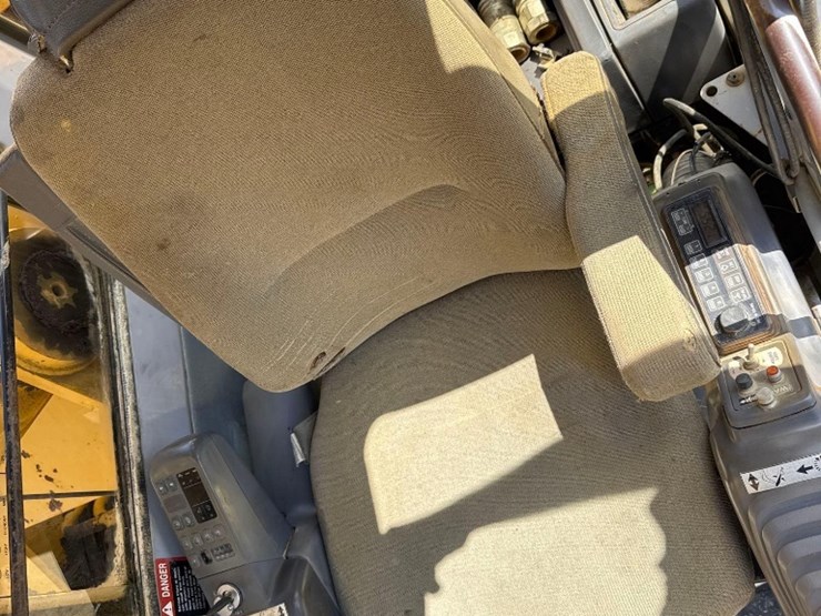1993-deere-892e-lc-image-28