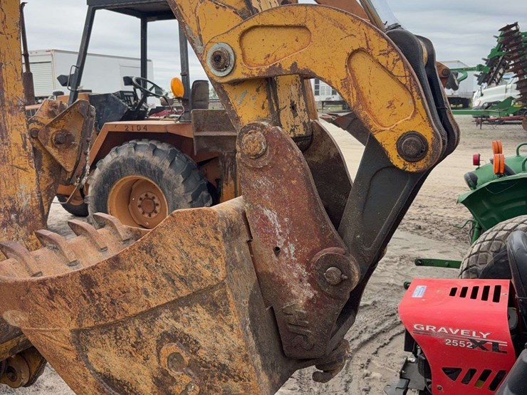 deere-310-image-9