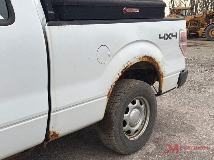 2010-ford-f150-xl-image-9