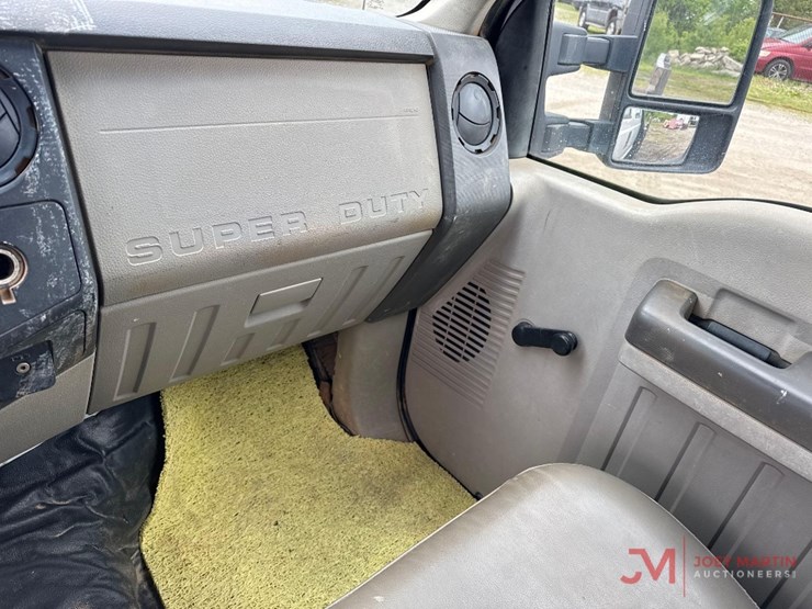 2008-ford-f350-xl-image-32