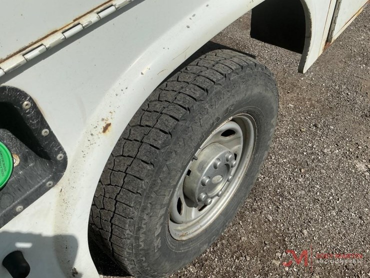 2012-ford-f250-xl-image-4