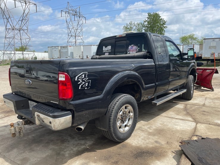 2015-ford-f250-xlt-image-4