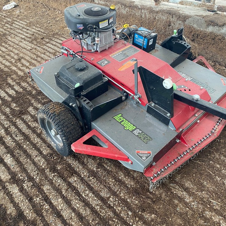 #3575 • Earthquake Acreage RC4432 Rough Cut Pull Behind Mower Deck