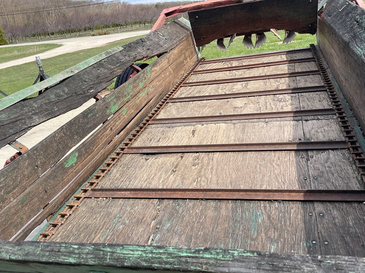 #5512-•-manure-spreader-image-14
