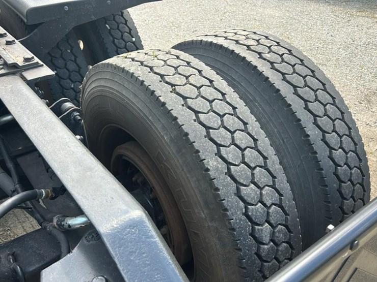 2006-kenworth-t800-image-45