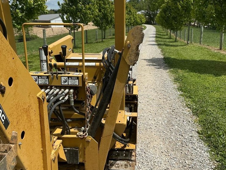 #121-•-2014-magnatrac-mh-7000-crawler-loader-image-68