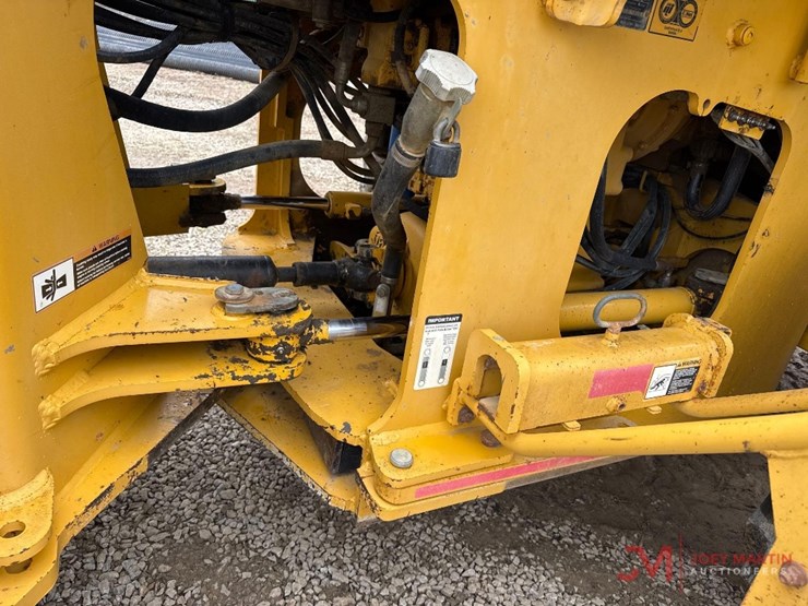 2004-deere-624j-image-13
