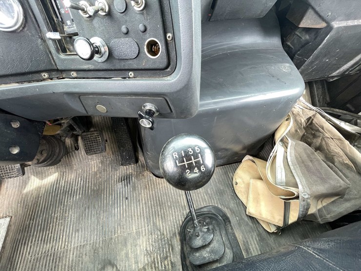 ford-l7000-image-105