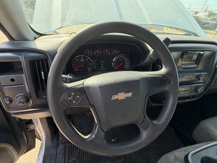 2015-chevrolet-silverado-1500-image-11