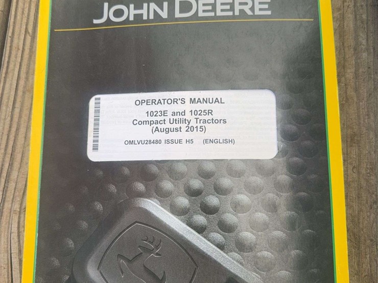 john-deere-1025r-image-15