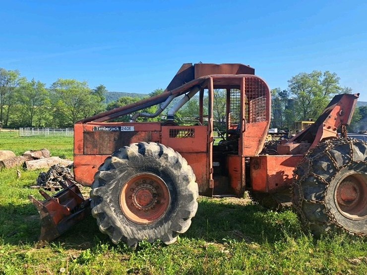 timberjack-240e-image-2