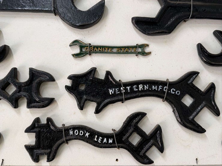 assorted-cast-iron-tools-and-wrenches-image-8