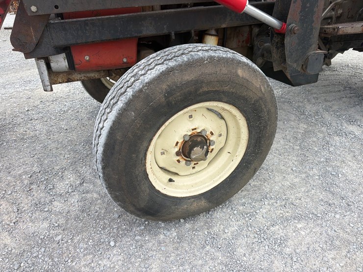 massey-ferguson-255-image-8