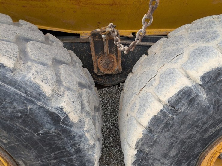 2008-komatsu-hm400-2-image-5