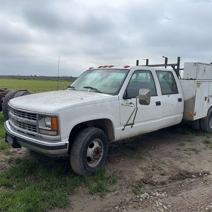 2000 CHEVROLET 3500