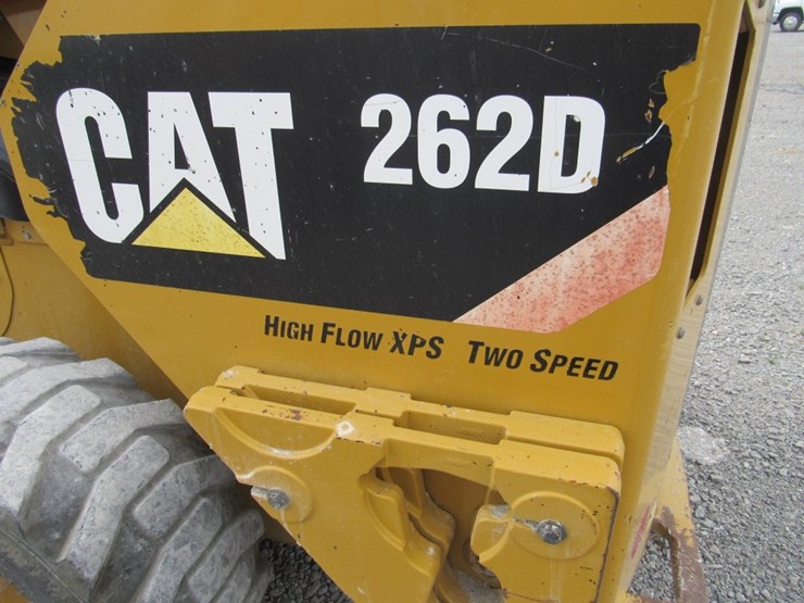 2018-caterpillar-262d-image-24
