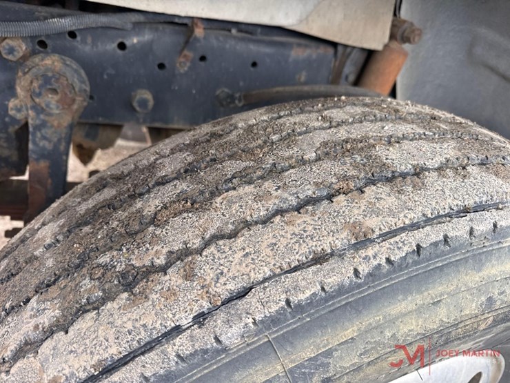1988-mack-rd688s-image-8