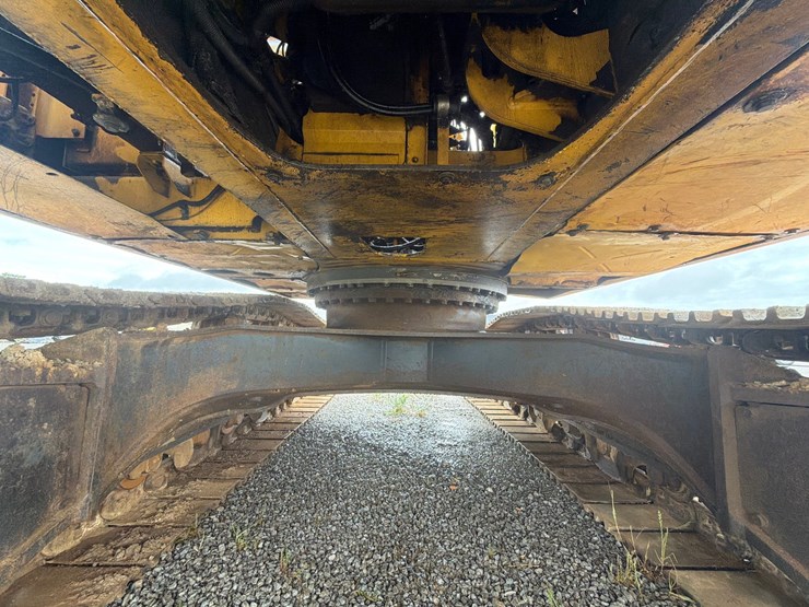 komatsu-pc360-lc-10-image-25