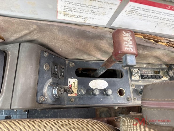 hitachi-ex270-lc-image-33