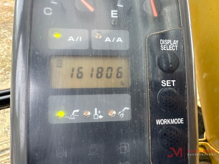 2004-deere-450c-lc-image-35