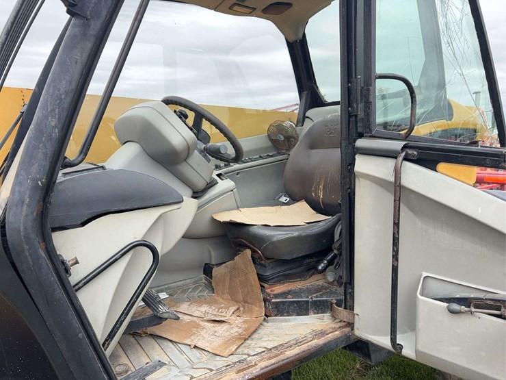 2006-caterpillar-560b-image-10