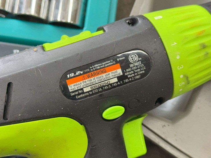 skilsaw-circular-saw,-allied-socket-set,-drills-and-more-image-9