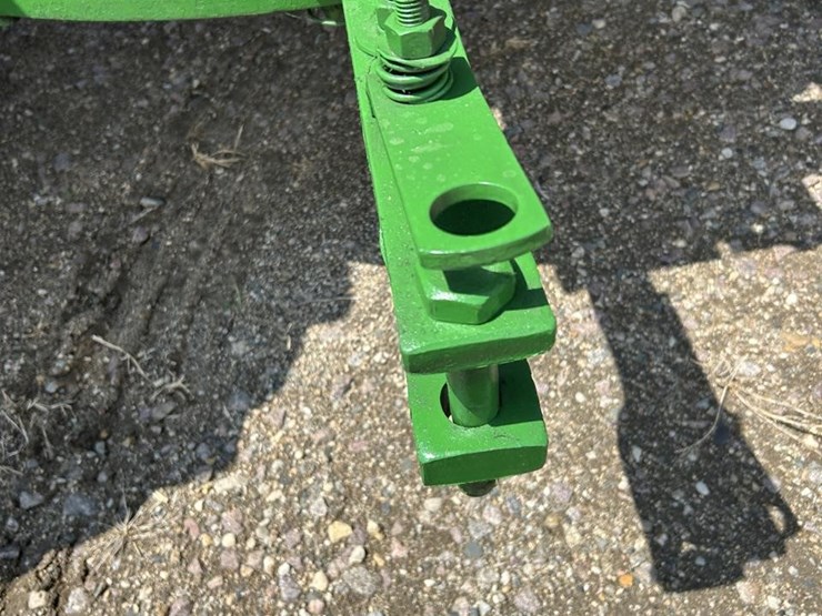 john-deere-4320-image-21
