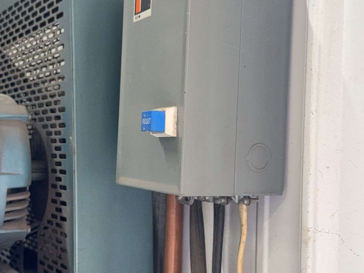 curtis-challenge-air-vt757-81-air-compressor-image-9
